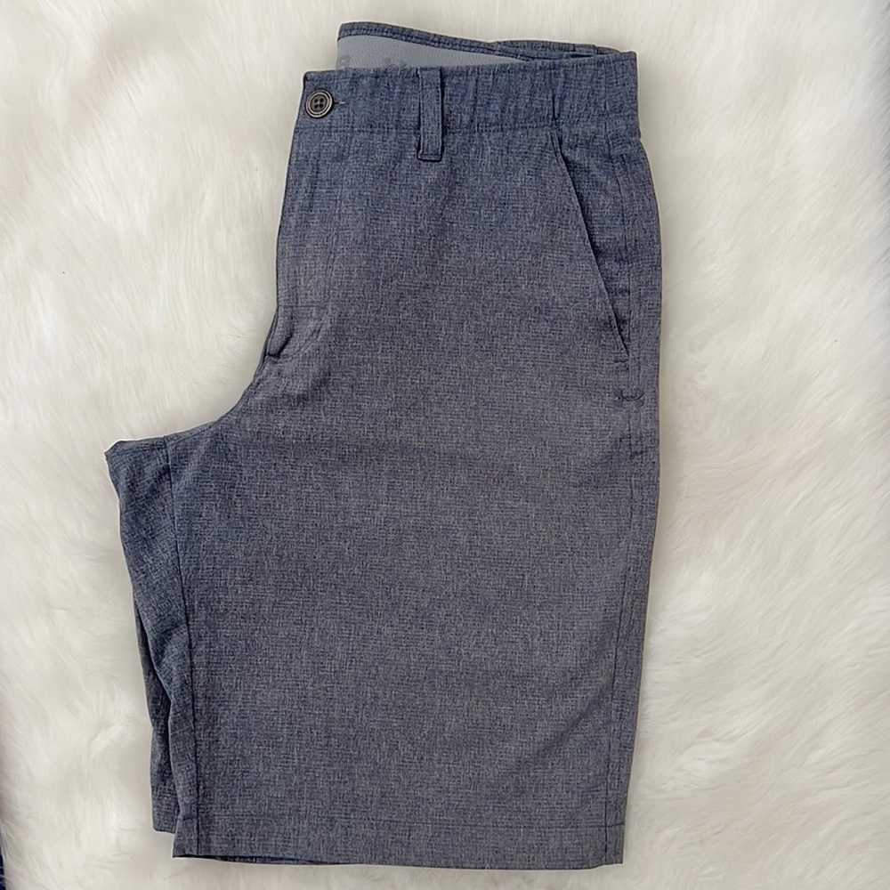Mens Under Armour Golf Shorts Gray Size 34